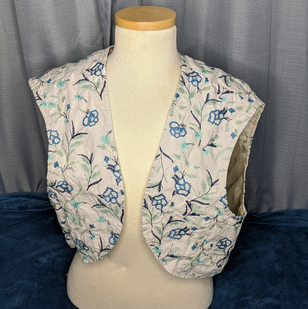 Floral vest